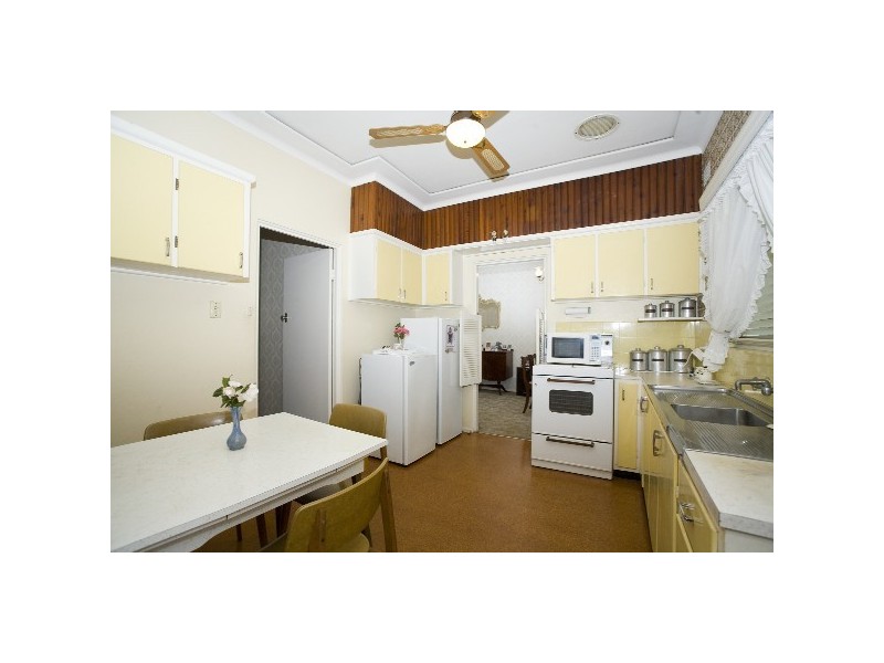 16 Lynwood Street, Blakehurst NSW 2221