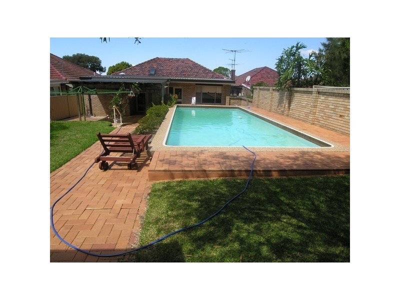 21 Carlton Crescent, Kogarah Bay NSW 2217