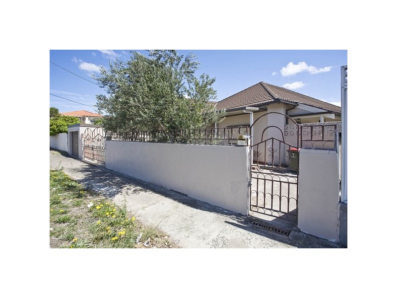 12 General Holmes Drive, Brighton-le-sands NSW 2216