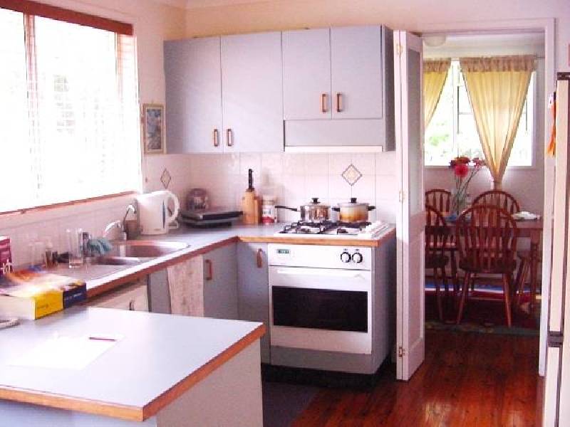 42 Digby Road, Erina NSW 2250