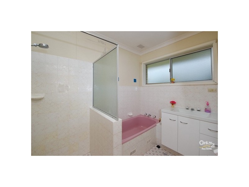 24 Kent Gardens, Soldiers Point NSW 2317