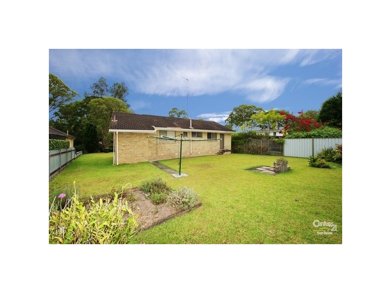 24 Kent Gardens, Soldiers Point NSW 2317