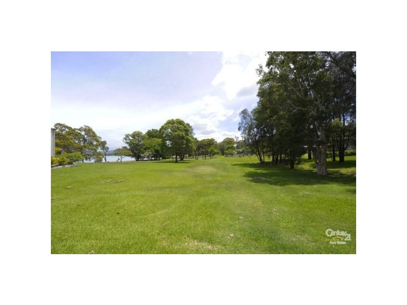 56 Kent Gardens, Soldiers Point NSW 2317