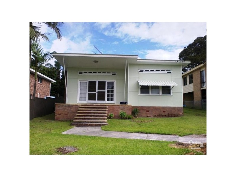 41 Montevideo Parade, Nelson Bay NSW 2315