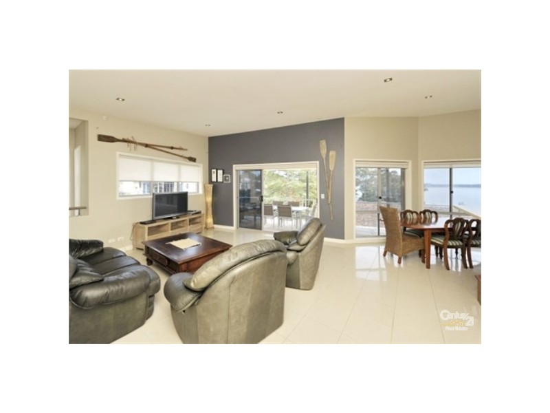 14a Christmas Bush Avenue, Nelson Bay NSW 2315