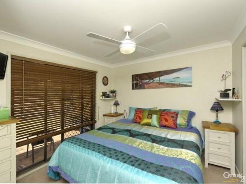 2/39 Wallawa Road, Nelson Bay NSW 2315