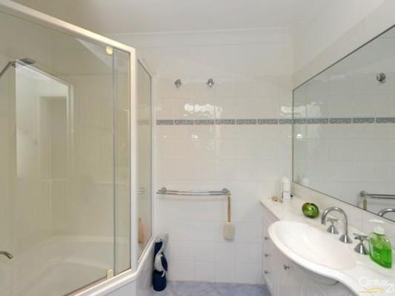 2/39 Wallawa Road, Nelson Bay NSW 2315