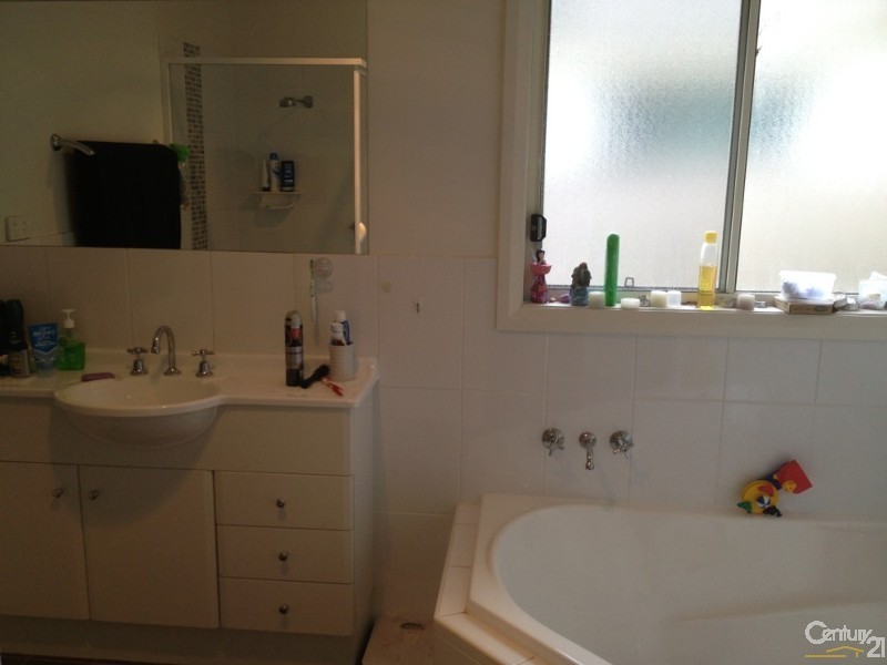 19 Sinclair Drive, Tea Gardens NSW 2324