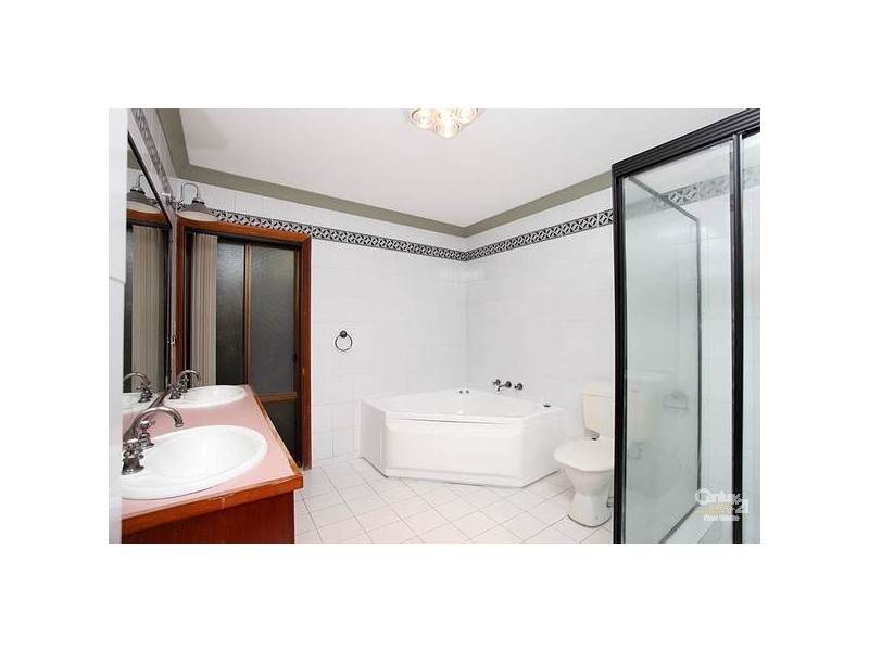 14 Jervis Drive, Illawong NSW 2234