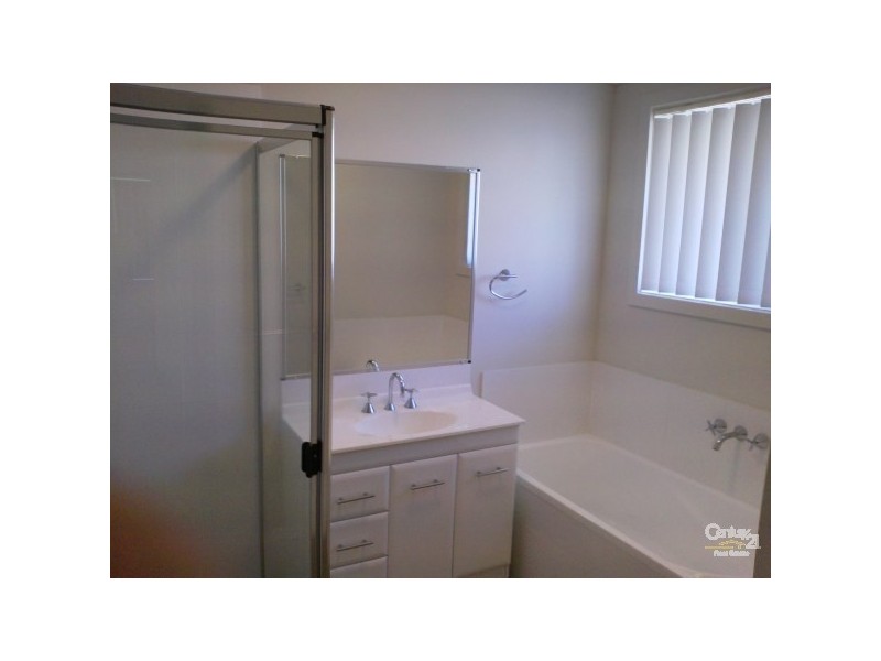 24 Johnson Drive, East Maitland NSW 2323