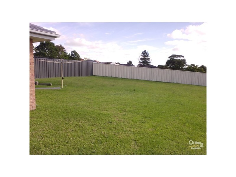 18 Cambrian Place, East Maitland NSW 2323