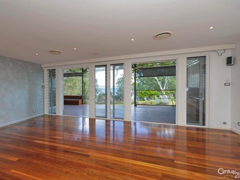 39 Kent Gardens, Soldiers Point NSW 2317