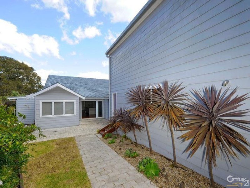 39 Kent Gardens, Soldiers Point NSW 2317