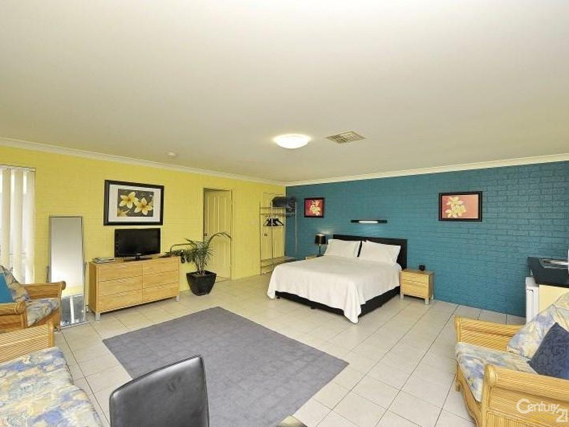 196 Soldiers Point Road, Salamander Bay NSW 2317