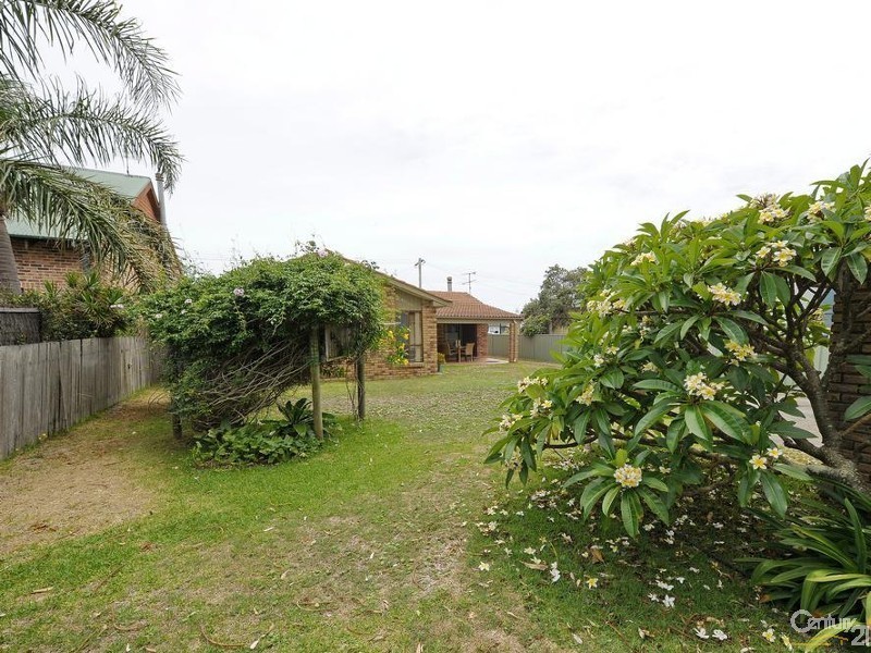 14 Argyle Avenue, Anna Bay NSW 2316