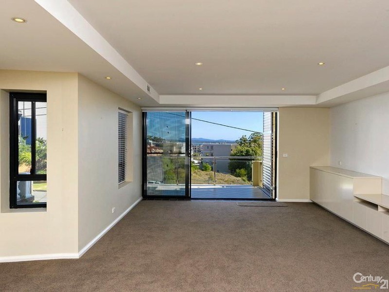 2/25 Tomaree Street, Nelson Bay NSW 2315