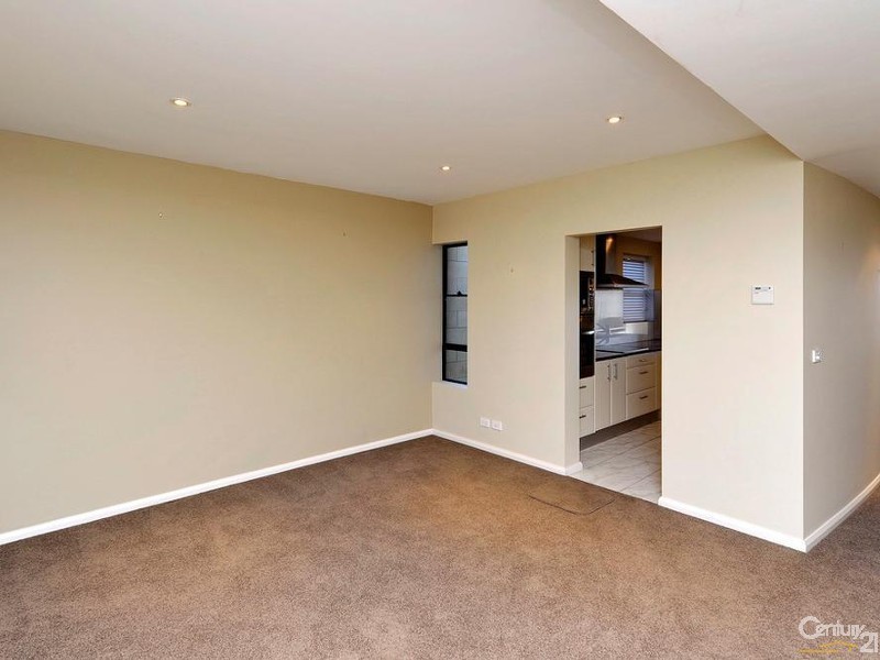 2/25 Tomaree Street, Nelson Bay NSW 2315