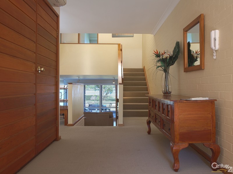 2/4 Cromarty Road, Soldiers Point NSW 2317