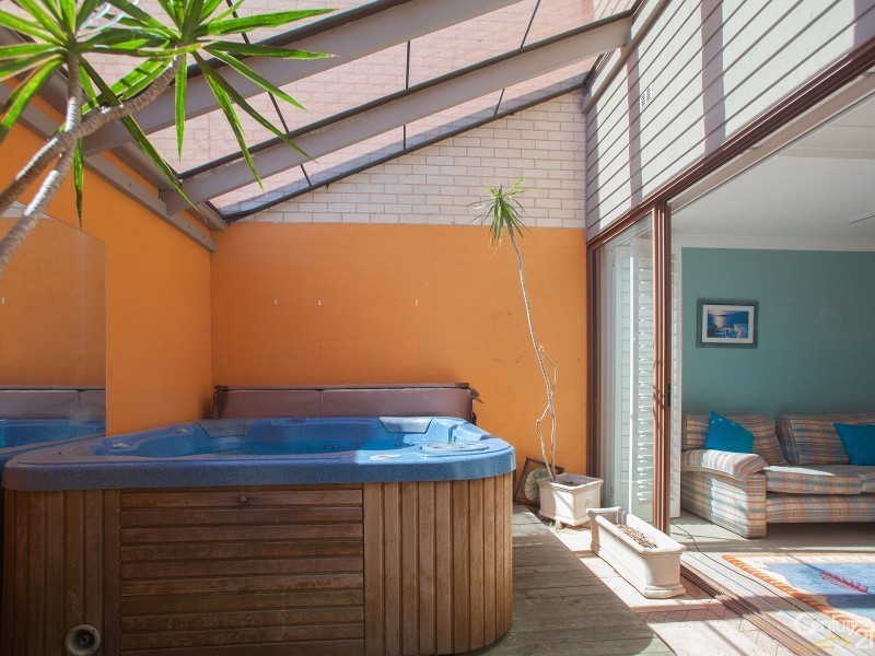 2/4 Cromarty Road, Soldiers Point NSW 2317