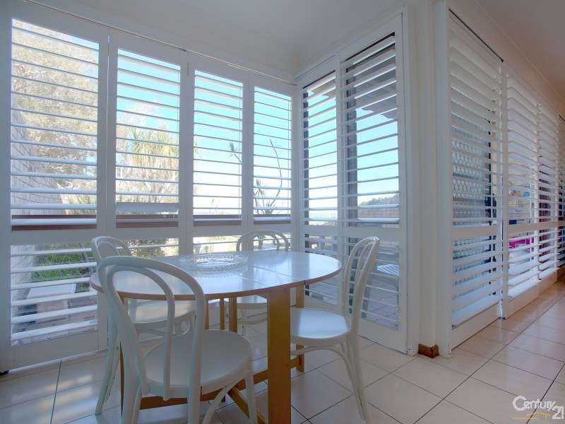 2/4 Cromarty Road, Soldiers Point NSW 2317