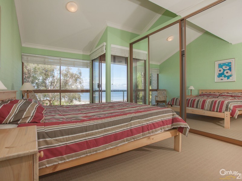 2/4 Cromarty Road, Soldiers Point NSW 2317