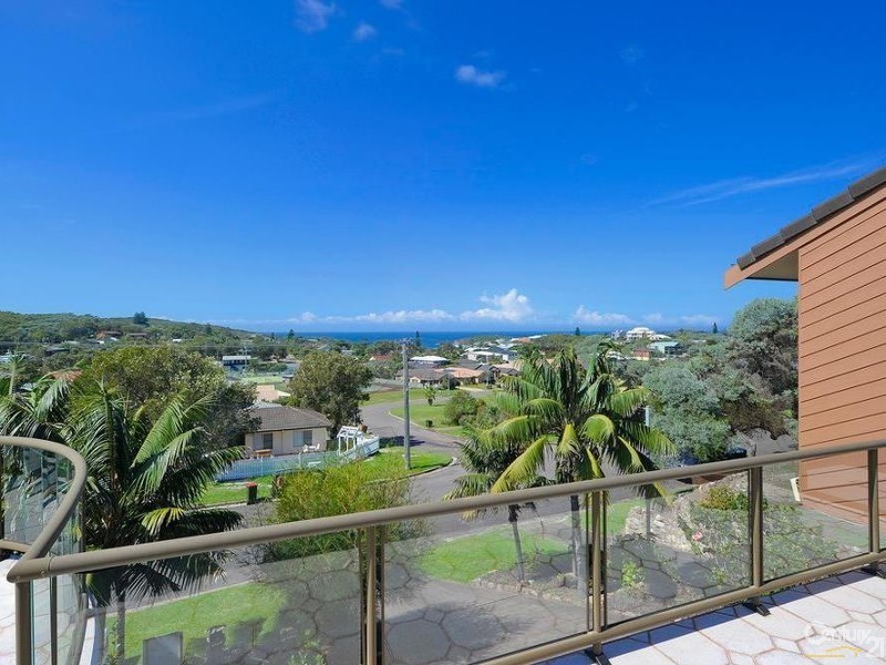26 Kingsley Drive, Boat Harbour NSW 2316