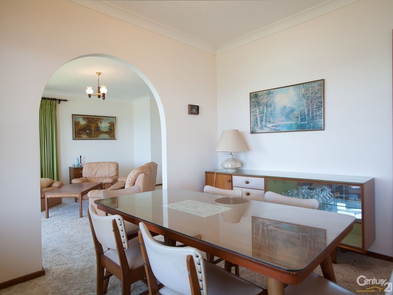 4 Ridgeway Avenue, Soldiers Point NSW 2317