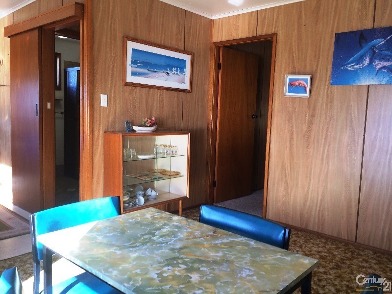 4 Ridgeway Avenue, Soldiers Point NSW 2317