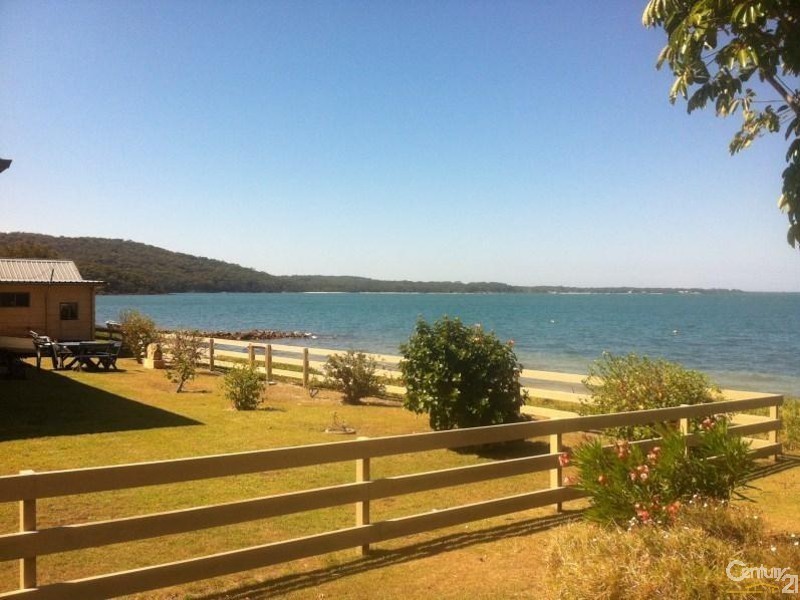 4 Ridgeway Avenue, Soldiers Point NSW 2317