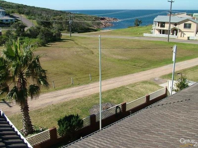 2 Lorna Street, Fishermans Bay NSW 2316