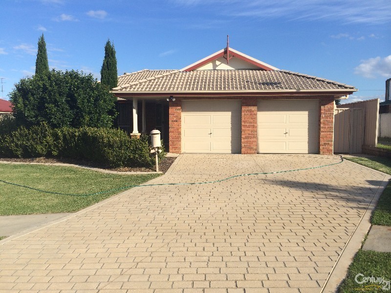 18 Bells Place, Tenambit NSW 2323