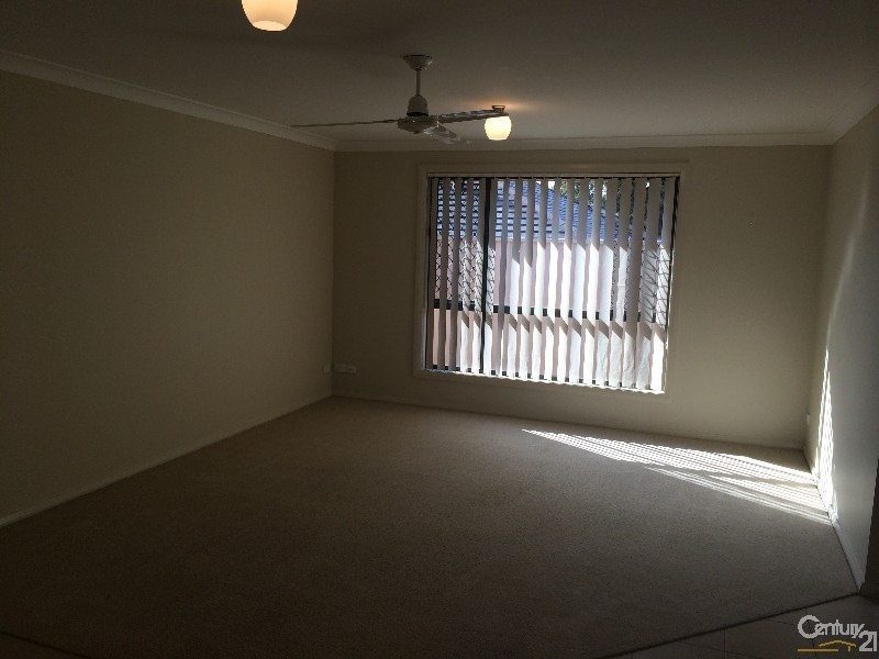 4 Bells Place, Tenambit NSW 2323