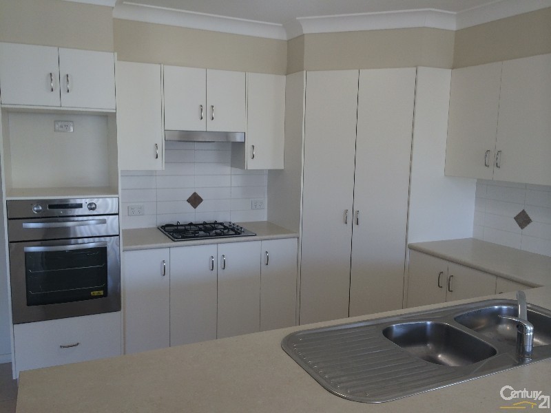 4 Bells Place, Tenambit NSW 2323