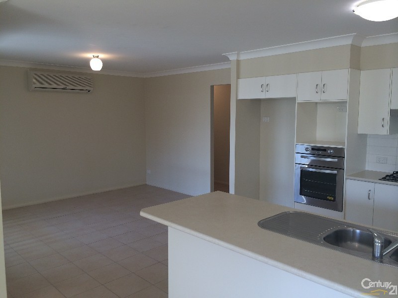 4 Bells Place, Tenambit NSW 2323