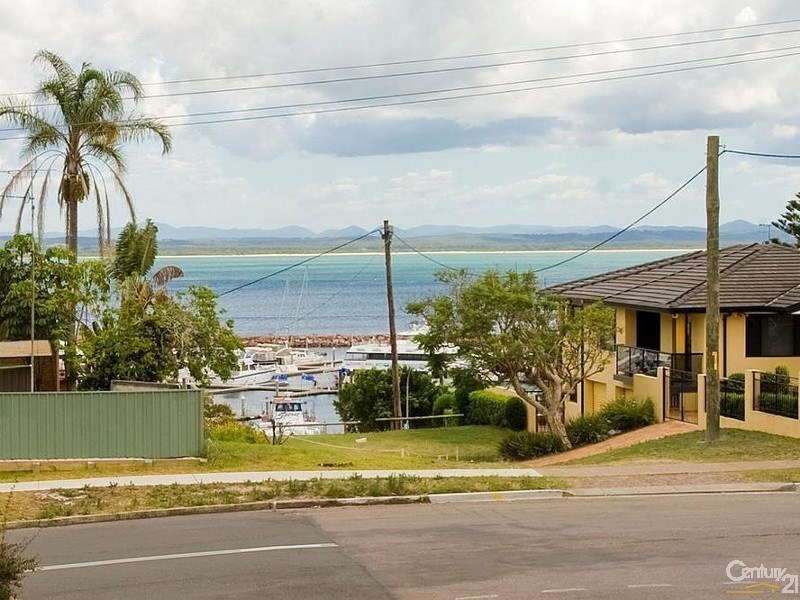 3/2 Donald Street, Nelson Bay NSW 2315