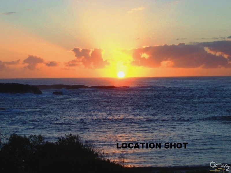 2 The Mainsail, Boat Harbour NSW 2316