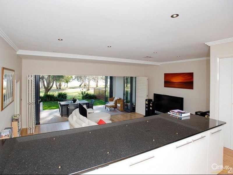 2/28-30 Cromarty Rd, Soldiers Point NSW 2317