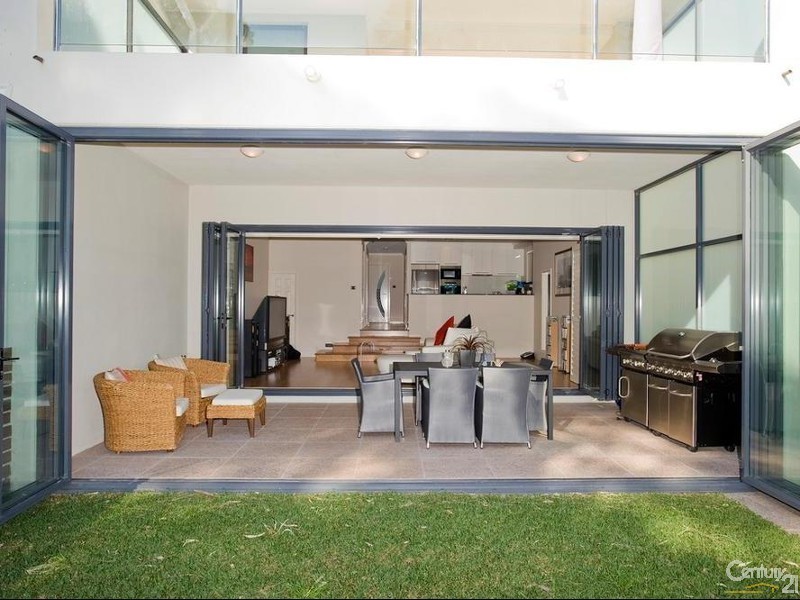 2/28-30 Cromarty Rd, Soldiers Point NSW 2317