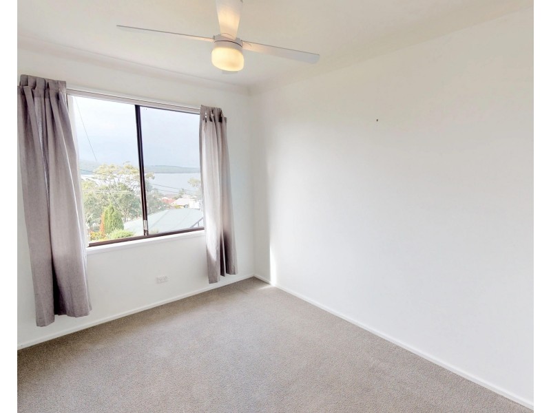 11 Vista Avenue, Soldiers Point NSW 2317