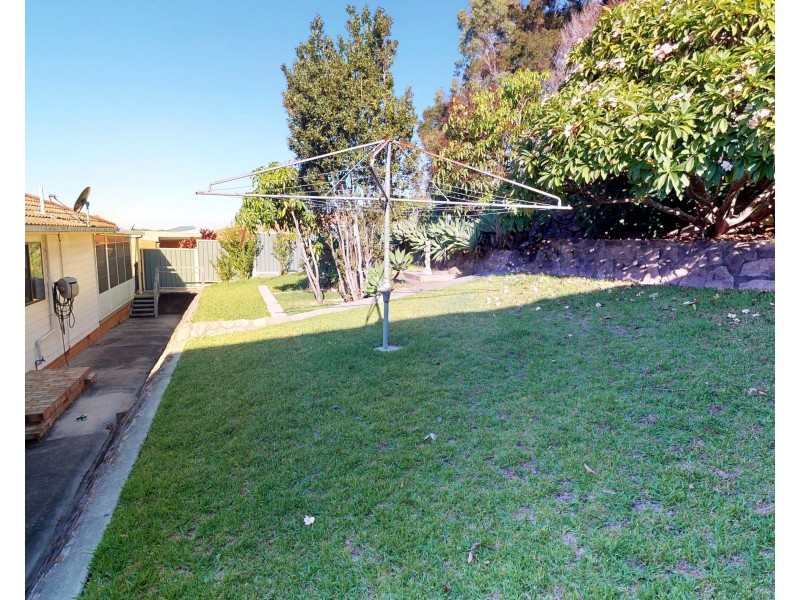 11 Vista Avenue, Soldiers Point NSW 2317