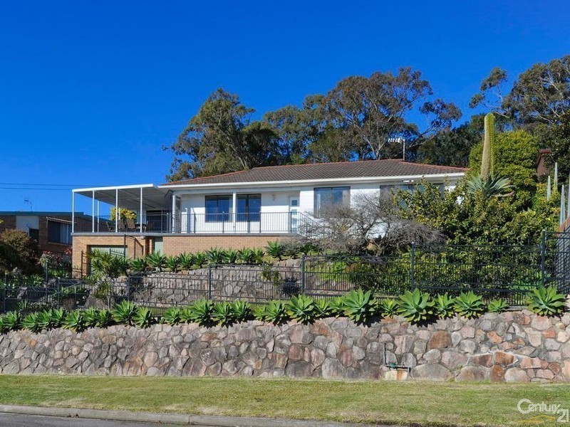11 Vista Avenue, Soldiers Point NSW 2317