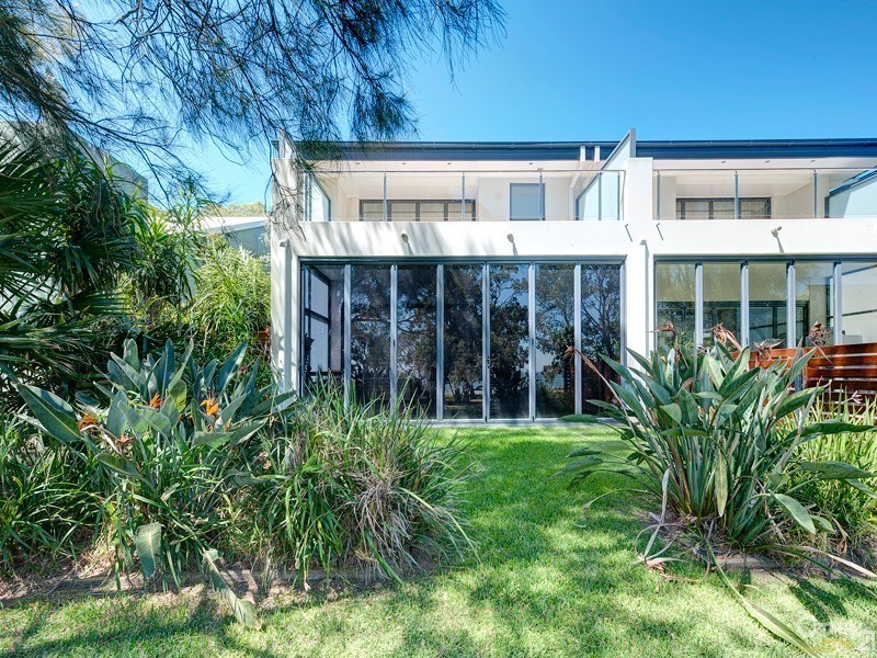 1/28-30 Cromarty Rd, Soldiers Point NSW 2317