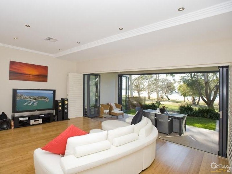 1/28-30 Cromarty Rd, Soldiers Point NSW 2317