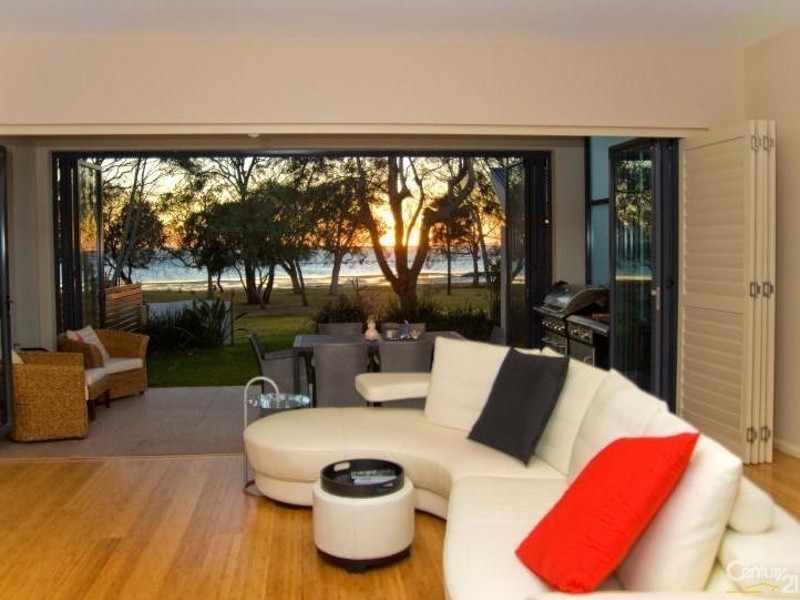 1/28-30 Cromarty Rd, Soldiers Point NSW 2317
