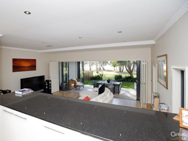 1/28-30 Cromarty Rd, Soldiers Point NSW 2317