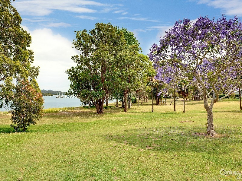1/28-30 Cromarty Rd, Soldiers Point NSW 2317