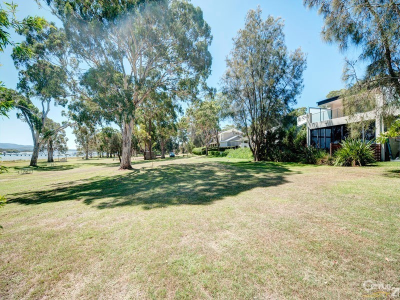 1/28-30 Cromarty Rd, Soldiers Point NSW 2317