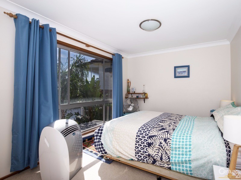 12 Tallean Road, Nelson Bay NSW 2315