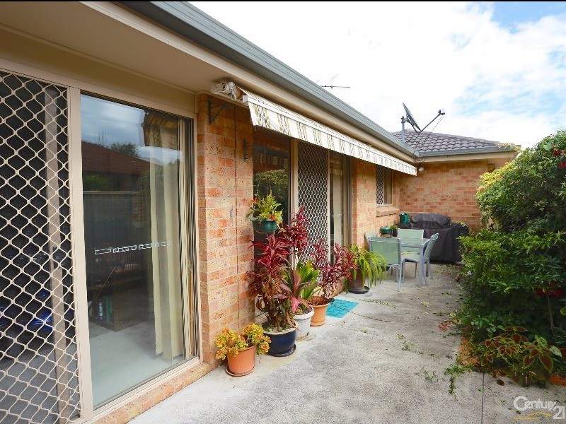 2/40-42 Henry Street, Belmont NSW 2280