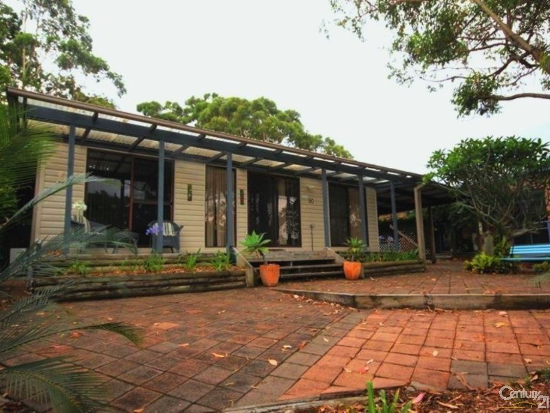 30 Beach Road, Lemon Tree Passage NSW 2319